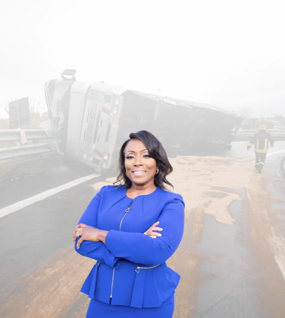 Attorney Stephanie Lindsey super imposed over truck accident image